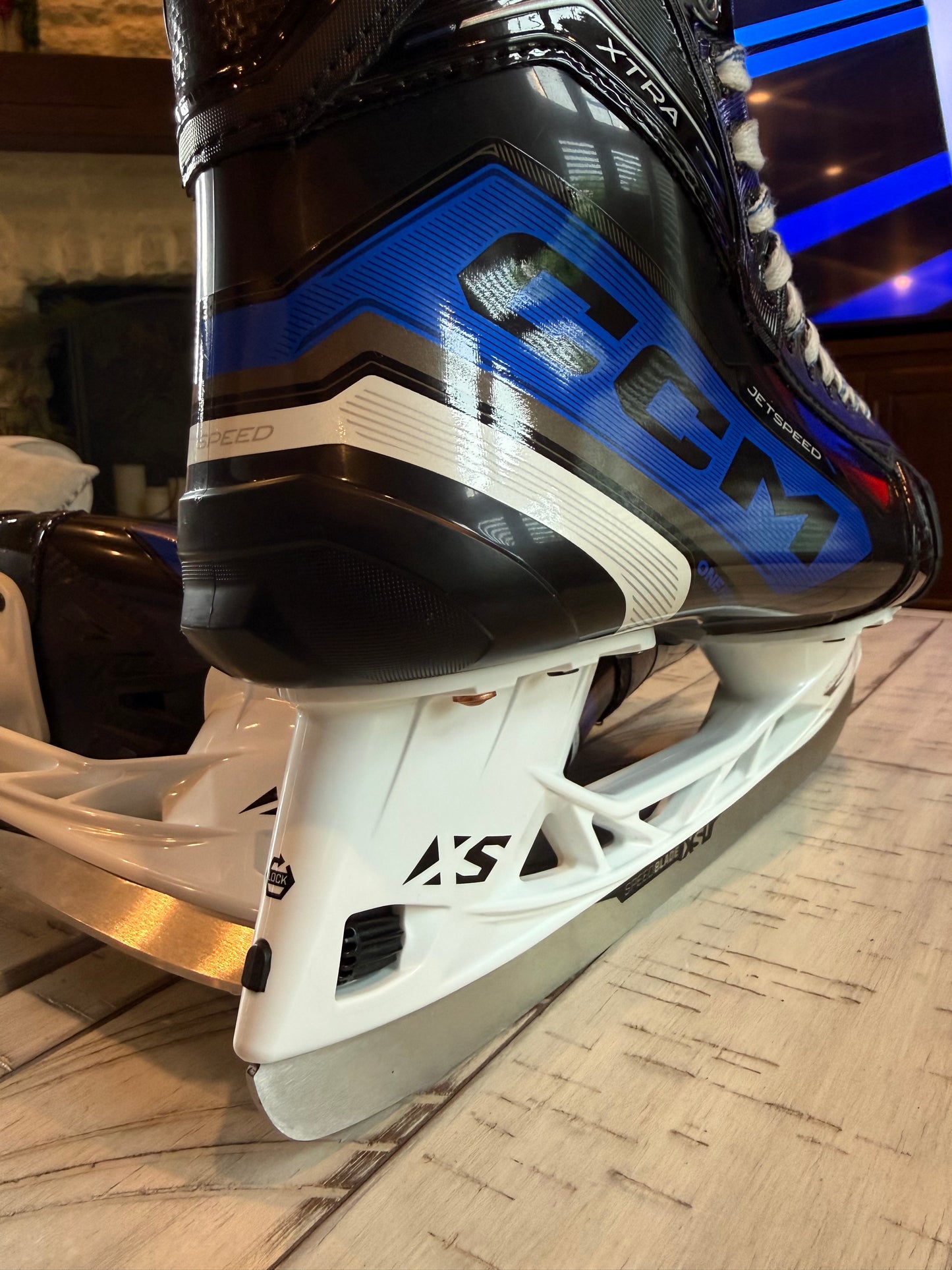 CCM JetSpeed Xtra Hockey Skates Size 10.5 Wide