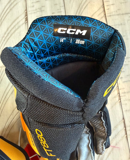 New CCM JetSpeed FT880 Hockey Gloves - 14”